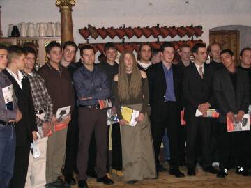 P2211411a.jpg (16895 Byte)